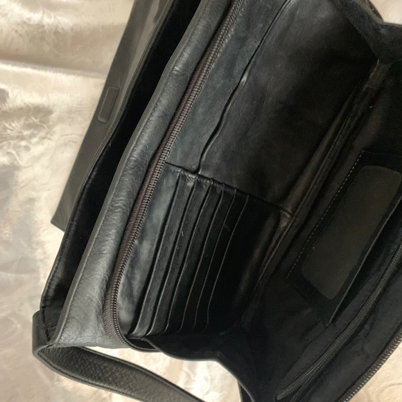 DANIER Soft Premium Leather Bag - Picture 12 of 15